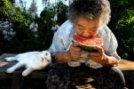 grandmother-and-cat-miyoko-ihara-fukumaru-3.jpg
