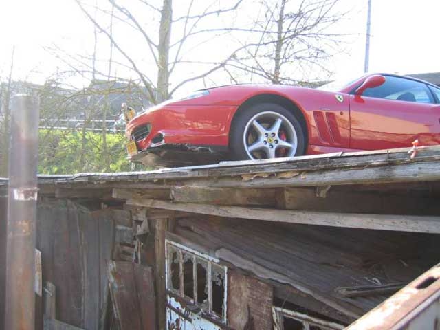 Ferrari gut geparkt
		