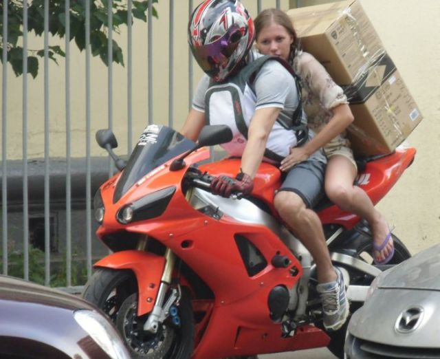 Grosse Sachen mit dem Motorrad transportieren
