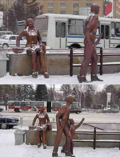 komische Statuen