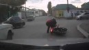 Schwacher Mopedfahrer