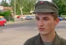 Bekiffter österreichischer Soldat im TV-Interview