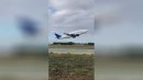 Boeing 747 verliert Reifen beim Start