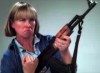 Mamas und Waffen Slowmotion