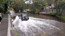 Motorrad vs Überschwemmung