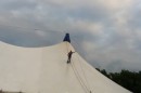 Tanzen auf dem Zelt
