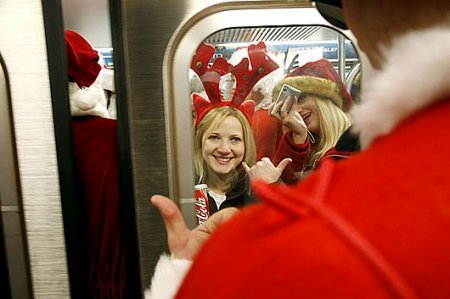 Aufmarsch der Weihanchtsmänner