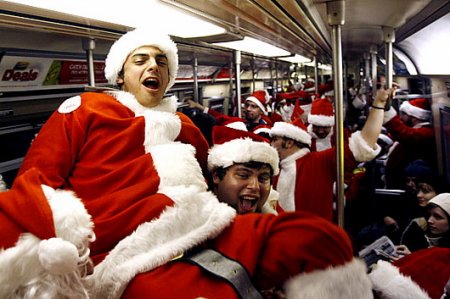 Aufmarsch der Weihanchtsmänner