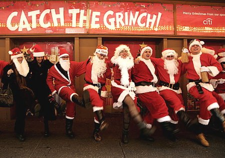 Aufmarsch der Weihanchtsmänner