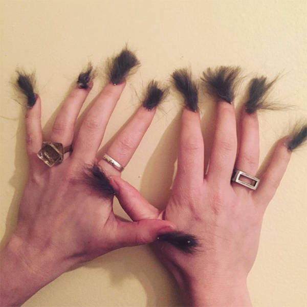 Behaarte Fingernägel? NEIN DANKE!