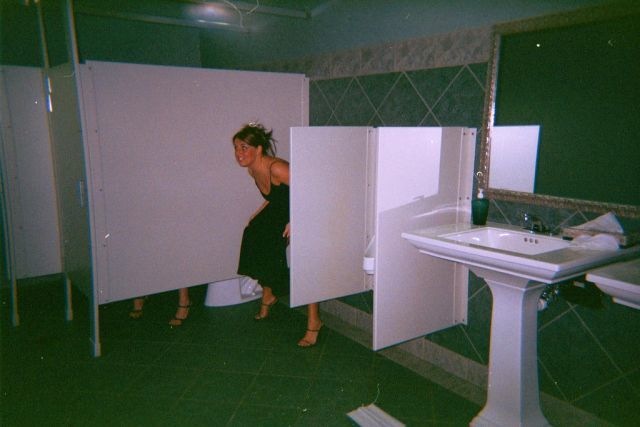 Beim Pinkeln erwischt