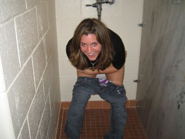 Beim Pinkeln erwischt