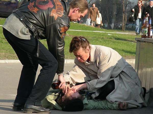 Besoffenen wiederbeleben