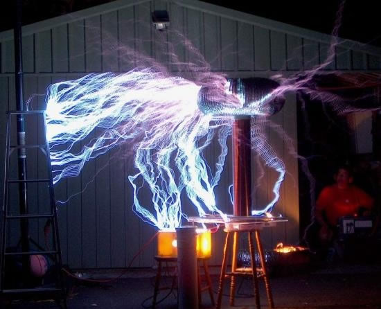 coole Effekte mit Teslaspule