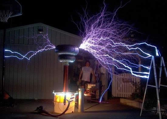 coole Effekte mit Teslaspule