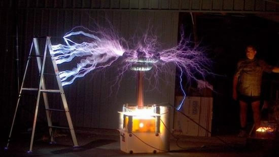 coole Effekte mit Teslaspule