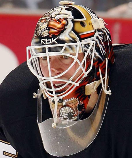 coole Eishockeyhelme