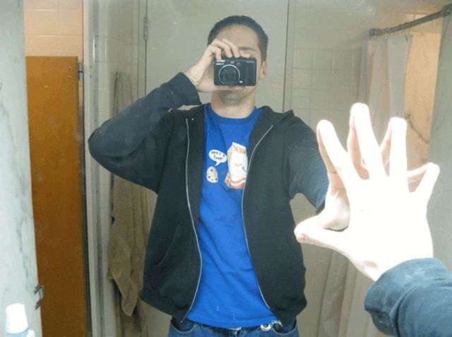 Hand - Free - Selfie - Howto