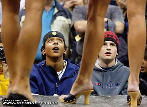 Nein! Ich starre sie nicht an!