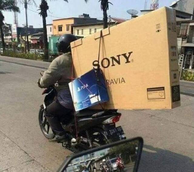 Bildschirmarbeiter - Picdump KW 15/2022