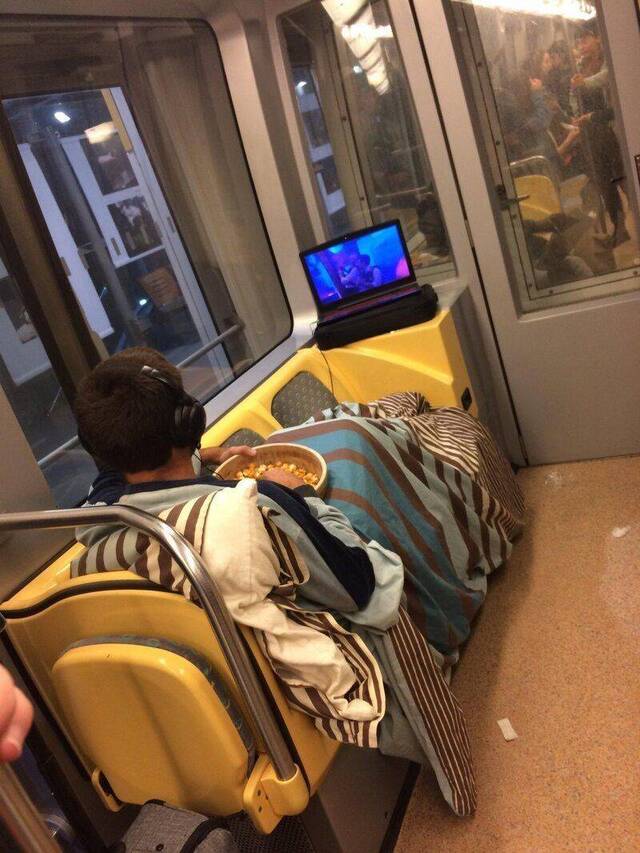 Bildschirmarbeiter - Picdump KW 15/2026