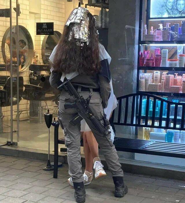 Bildschirmarbeiter - Picdump KW 16/2022