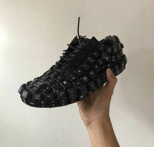 Bildschirmarbeiter - Picdump KW 17/2022