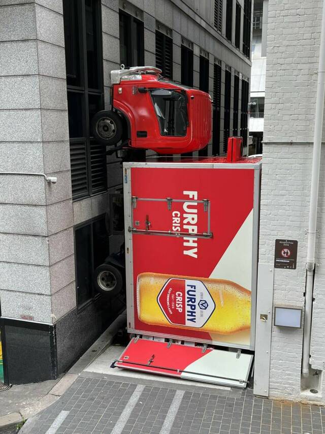 Bildschirmarbeiter - Picdump KW 18/2022