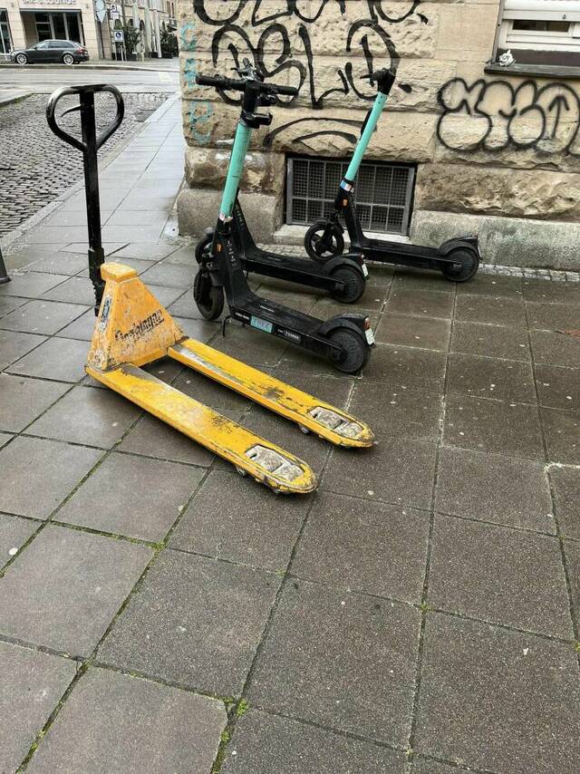 Bildschirmarbeiter - Picdump KW 18/2022