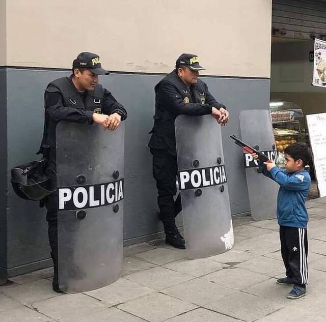 Bildschirmarbeiter - Picdump KW 49/2025