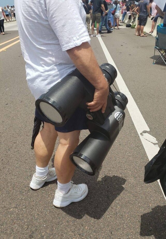 Nachschlag - Bildschirmarbeiter - Picdump KW 51/2025