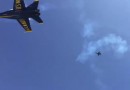 Blue Angels fliegen über Strand