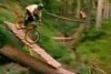 Downhill im Wald