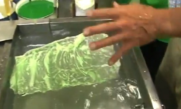 Fake Eisbergsalat - Video auf bildschirmarbeiter.com