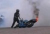 Motorrad brennt