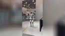 Roboter macht Salto